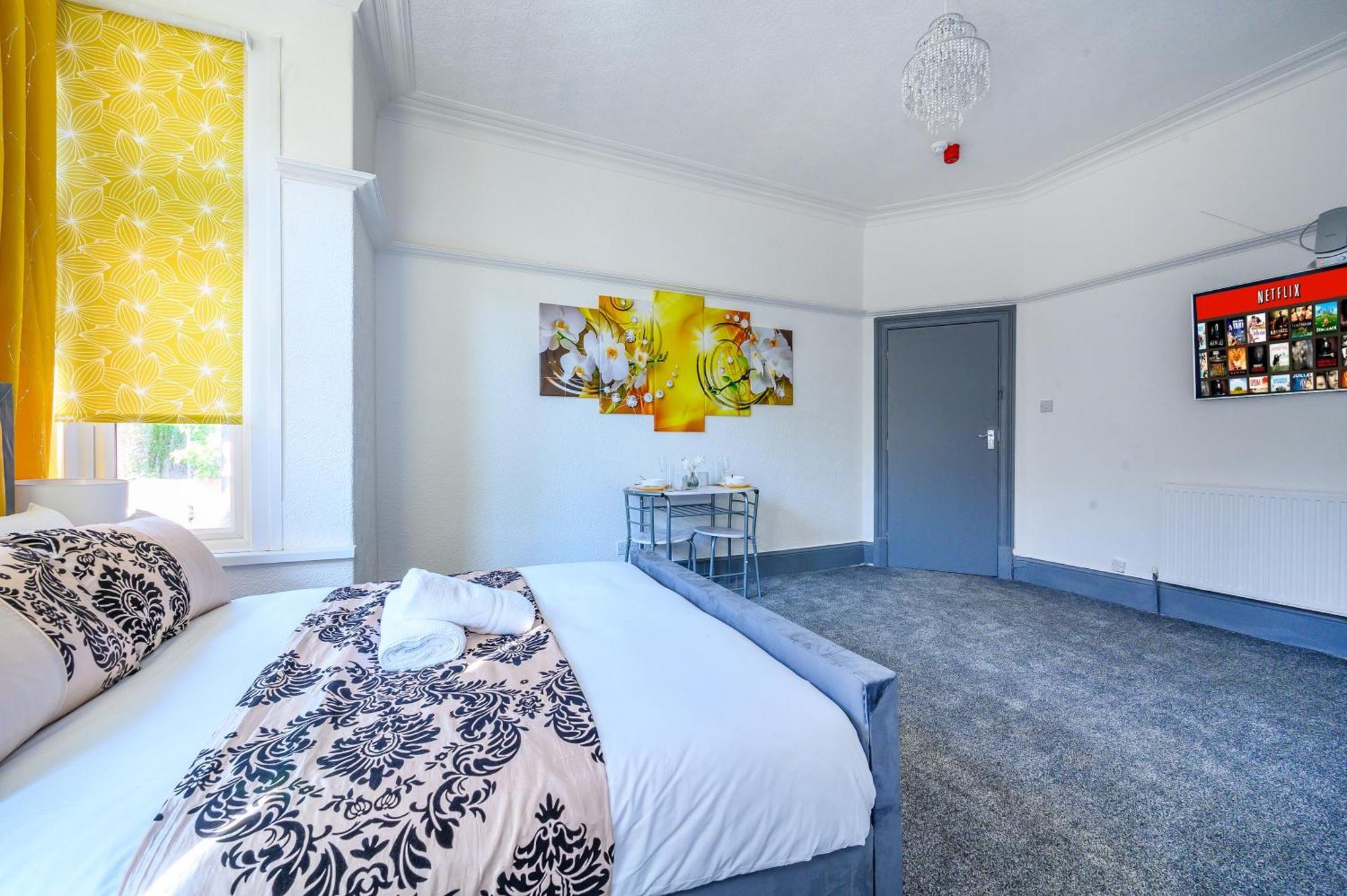 -Rf7H- For Your Relaxed & Cosy Free Parking Лідс Екстер'єр фото